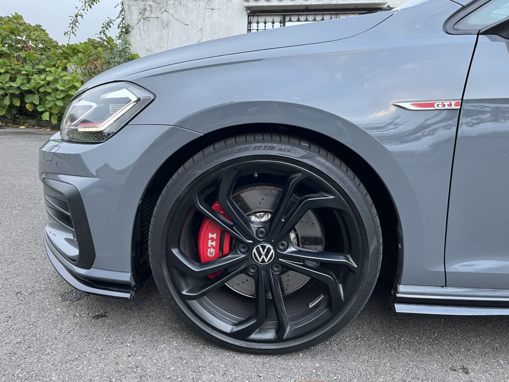 VW Golf GTI TCR